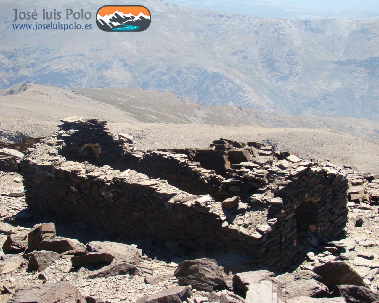 Ruinas del Mulhacén sierra nevada granada