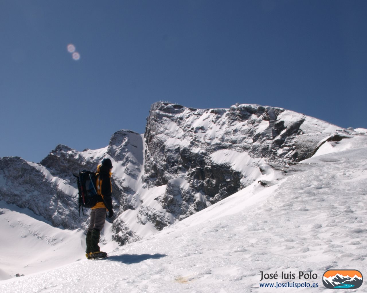 El Pico del Veleta con una altitud de 3395,68 metros.