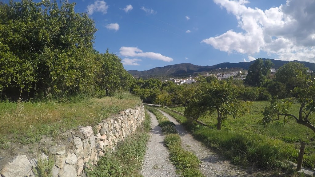 Valle de lecrin, donde se disfruta del senderismo